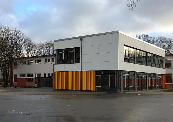 Bunt – der Neubau an der Grundschule Karl-Lerbs-Straße