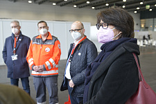 Gesundheitssenatorin Claudia Bernhard im Gespräch mit dem Deutschen Roten Kreuz (Foto: Deutsches Rotes Kreuz)